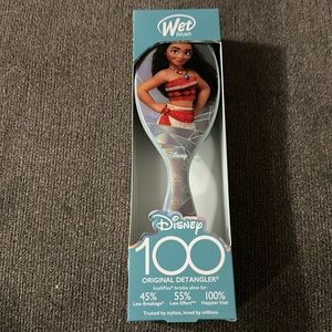 Disney Moana wet brush nwt